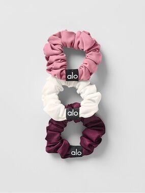 NWT ALO Fresh Mini Scrunchie 3-Pack in Burgundy, Pink Wild Rose & Ivory